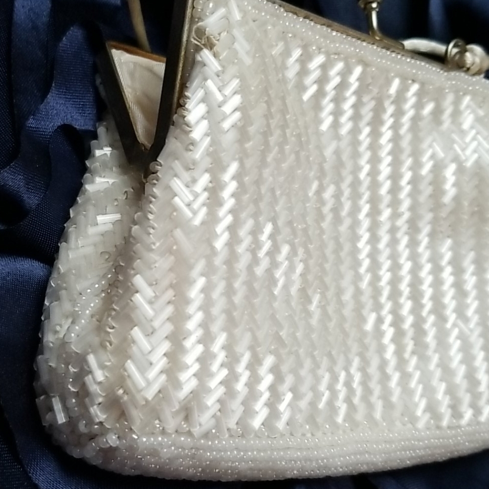 VINTAGE Beaded off-white Hand Bag made in HongKong - Picture 6 of 8